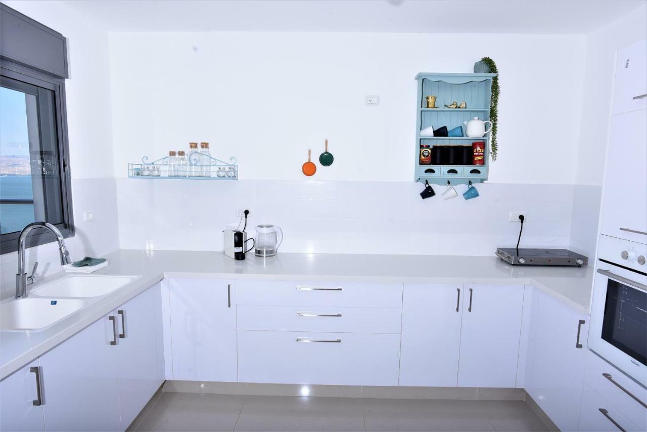 Aristone Luxury Apartment Τιβεριάδα Εξωτερικό φωτογραφία