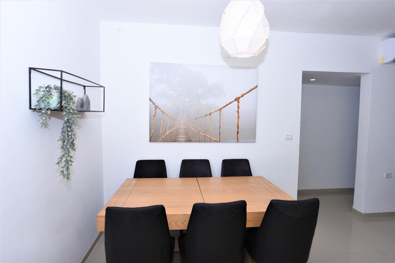 Aristone Luxury Apartment Τιβεριάδα Εξωτερικό φωτογραφία